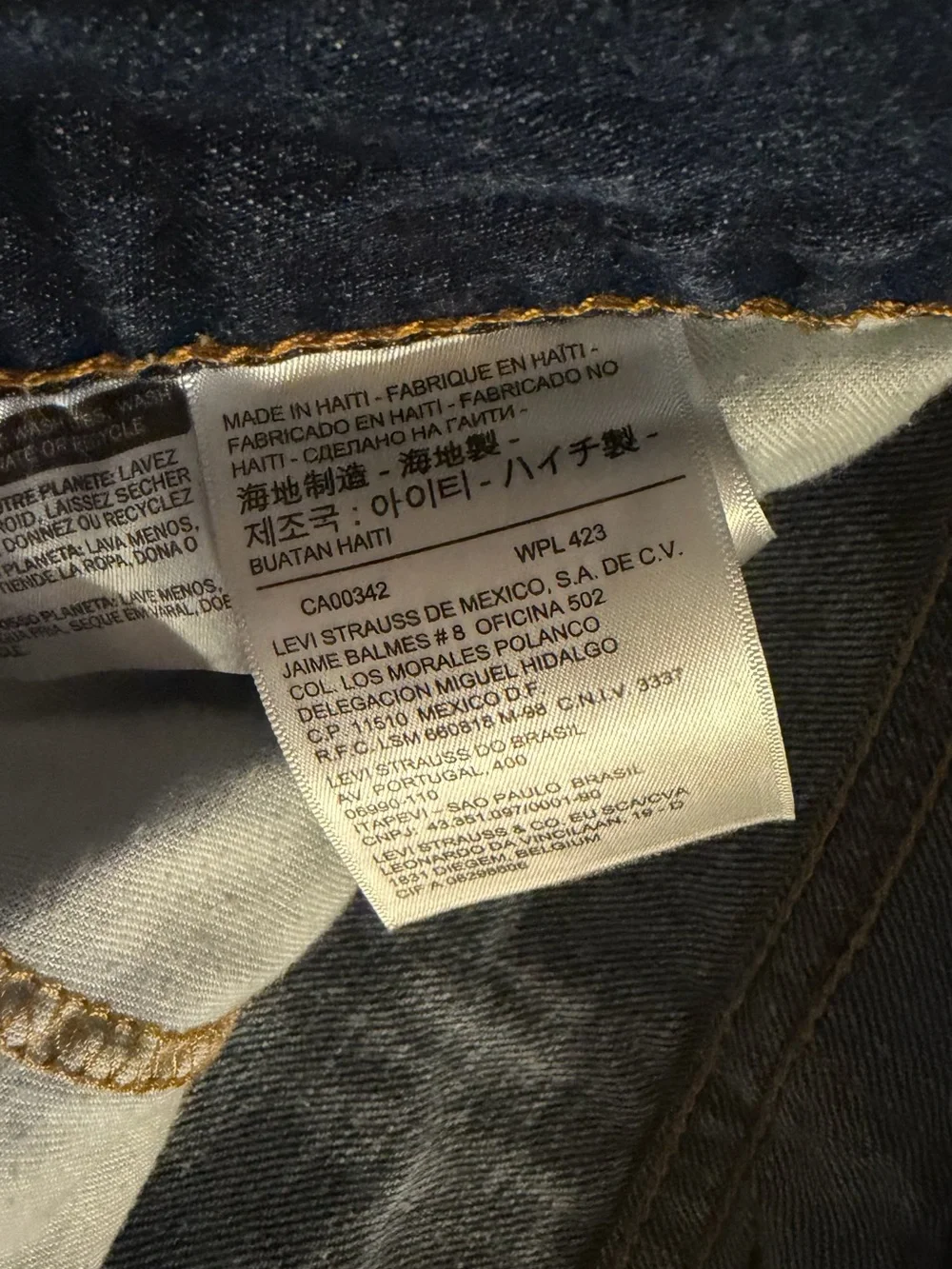 Levi's Men's Relaxed Dark Blue Denim Jeans